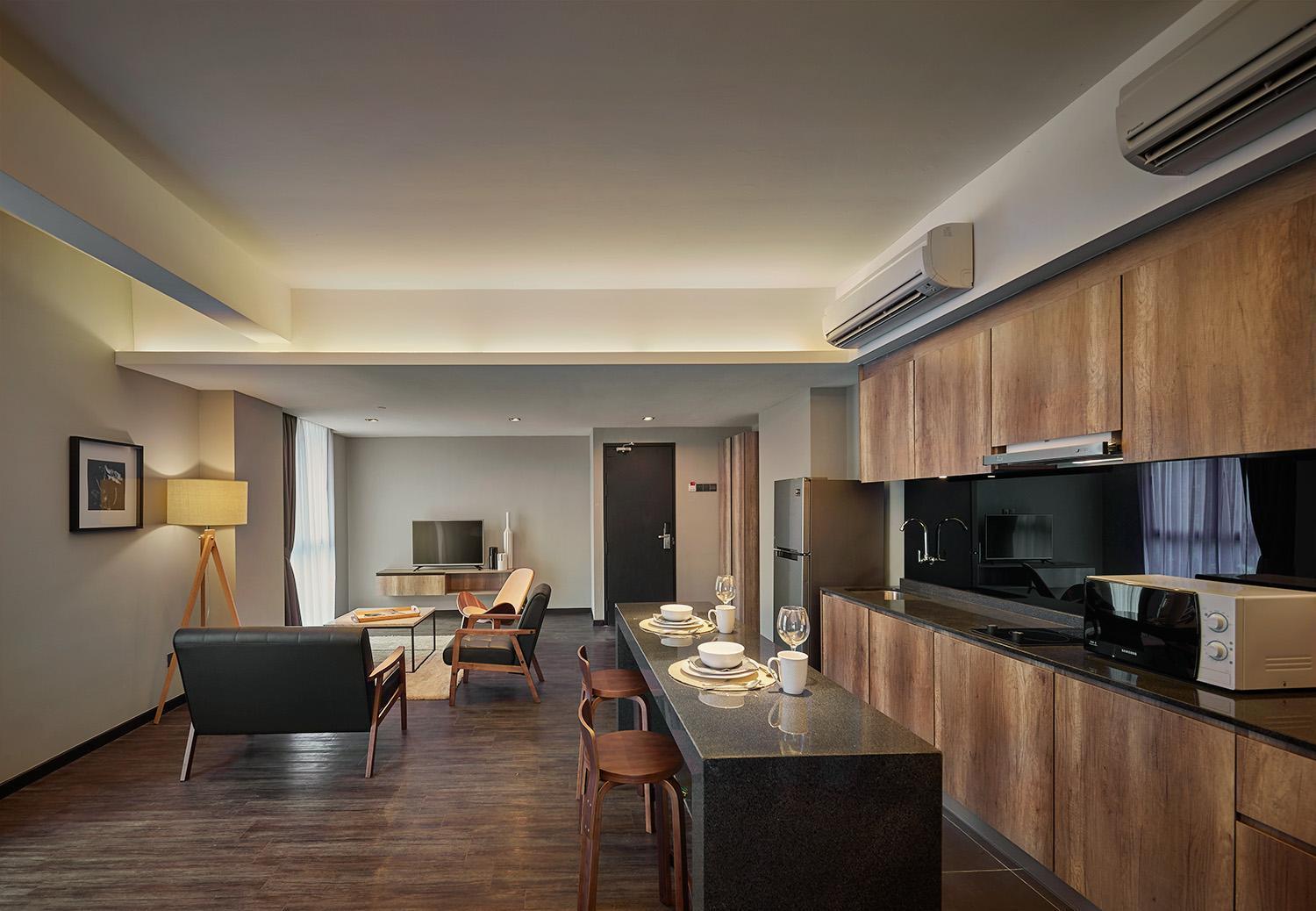Tropics Eight Suites George Town Dış mekan fotoğraf